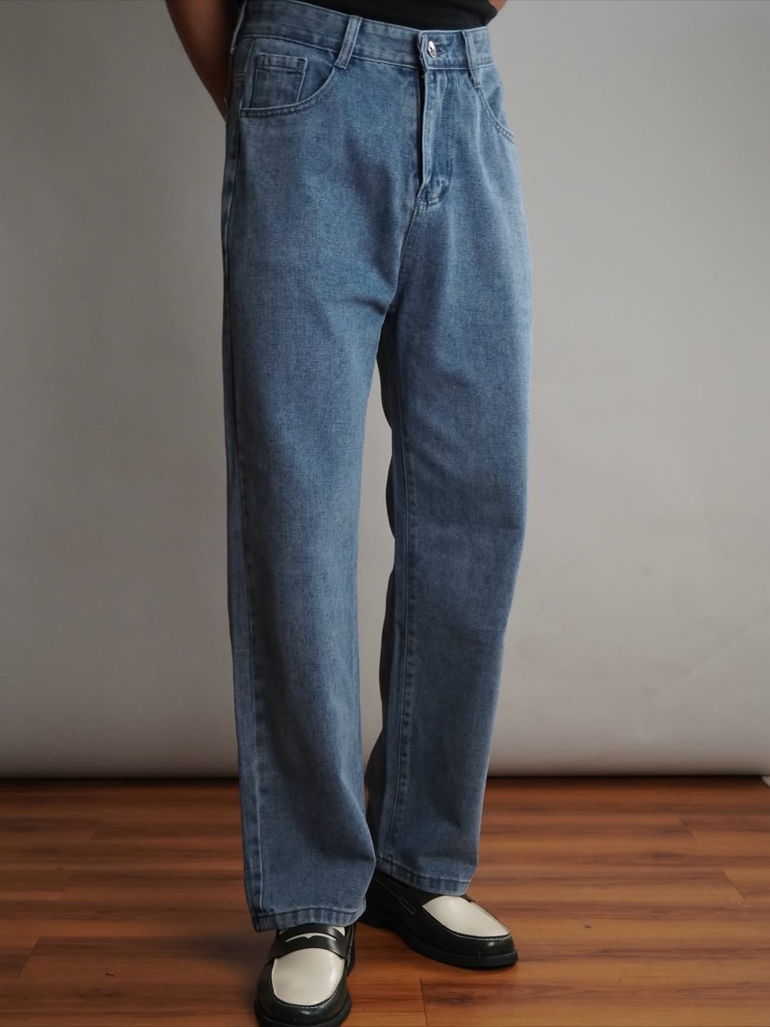 oldmoeny baggy jeans